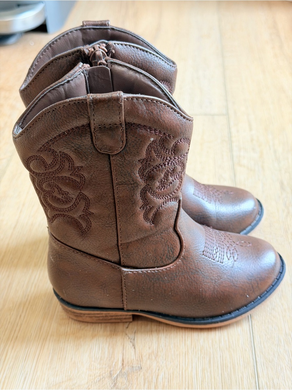 Cat & Jack Brown Kids Western Cowboy Boots size 8